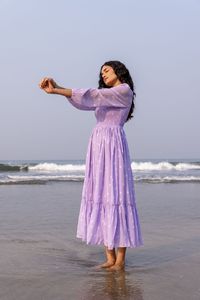 Robe midi trapèze à manches longues imprimée lavande, col carré, ourlet à volants, style bohème, décontractée d'été, tissée, coupe ample, respirante pour femme - Product Image 3
