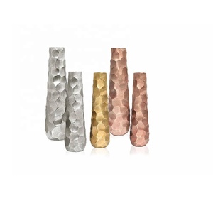 Venta caliente Mesa moderna Florero de aluminio decorativo Patrón martillado redondo Material de metal Diseño exclusivo - Product Image 6