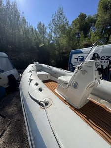 Bateau d'occasion A-d-v-e-n-t-u-r-e 520 de qualité supérieure - Product Image 6