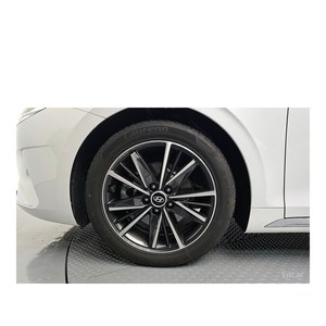 2020 for Hyundai Grandeur 2.5 68,216 km Automatic Gear Box Leather Seats Rear Camera with Left Steering - Product Image 5