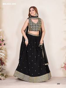 Tenue de soirée indienne tendance en soie Georgette avec broderie de sequins, ensemble Lehenga-Choli et Dupatta, exportateur de mode féminine - Product Image 6