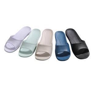 Vero&nique Negro Ligero Silencioso Impermeable Unisex para Interiores - Product Image 6