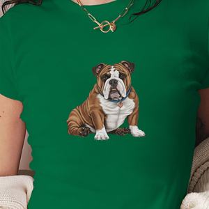 Bulldog en pose relajada Camiseta corta de moda para mujer - Product Image 4