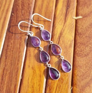 Pendientes de Gema Bohemios Hechos a Mano, Chapados en Plata con Amatista, Joyería para Mujer Disponible a Precio de Fábrica - Product Image 1
