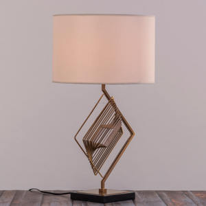 Lampe de bureau AC blanche luxueuse personnalisée moderne en acier inoxydable faite à la main tous les types de raccords solaires à faible quantité minimale de commande électrique juste - Product Image 2