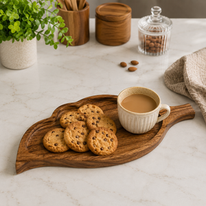 Bandeja de Servir en Forma de Hoja de Madera de Acacia Premium |   Bandeja Decorativa Hecha a Mano para Aperitivos, Tabla de Presentación de Alimentos Natural, para Uso en el Hogar y Hoteles - Product Image 3