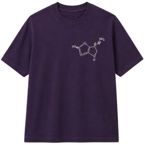 เสื้อยืดโอเวอร์ไซส์สีม่วงเข้มสำหรับผู้ชาย แขนสั้น ผ้าฝ้าย คอกลม พิมพ์ลายกราฟิกที่อก สไตล์ลำลอง สตรีทแวร์ ทรงหลวม แฟชั่นทันสมัย - Product Image 1