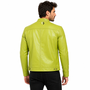 Veste en cuir élégante pour homme, confectionnée avec une finition lisse, coupe confortable, design durable et un attrait intemporel pour un style quotidien. - Product Image 3