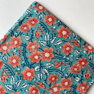 Tela de Algodón Cambray Estampada a Bloques 60x60, Tela de Algodón con Estampado Tradicional Jaipuri - Product Image 1