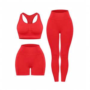Ensemble de sport 3 pièces personnalisé pour femme, taille haute torsadée avec cordon de serrage, col bénitier, anti-transpiration, leggings de yoga longueur genou pour l'entraînement - Product Image 1