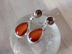 Boucles d'oreilles pendantes en argent sterling 925 avec cornaline naturelle et topaze fumée, bijoux artisanaux en pierres précieuses, élégantes et remarquables - Product Image 4