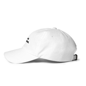 Casquette de baseball décontractée personnalisée à 6 panneaux, profil moyen, non structurée, avec logo brodé, visière légèrement incurvée et fermeture snapback - Product Image 2