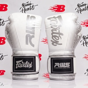 Gants de boxe blancs et gris en cuir, à doigts entiers, fermeture auto-agrippante, équipement d'entraînement professionnel avec rembourrage doux, Fairtex authentique - Product Image 4