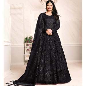 Vestido de Fiesta Hecho a Mano con Cuello Redondo y Corte en A, con Bordado de Lentejuelas en Organza, Cintura Imperio y Dupatta, para Ocasiones Elegantes - Product Image 1