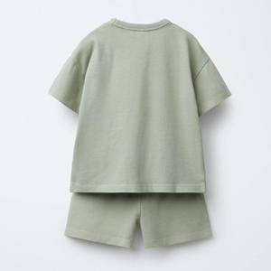 Hot Selling Brand Kids Solid Color Cotton T Shirt And Shorts Set Front Logo Casual Wear Breathable Mid Waist <b>Elastic</b> Closure - Product Image 2