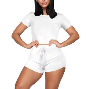 Ensemble court tendance personnalisé respirant sans couture grande taille pour femme – T-shirt et short décontractés d'été en promotion - Product Image 1