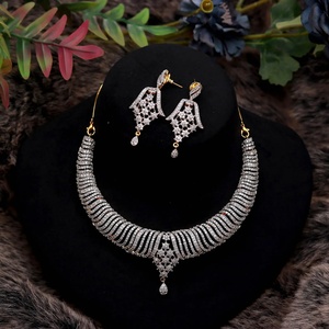 High Quality Diamond Style CZ Necklace Set Gold Plated Brass Elegant Women Jewelry Wholesale Supplier - Product Image 1