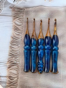 Elegante kit de ganchillos de resina de diseño con colores brillantes para trabajos creativos y una experiencia de costura sin interrupciones. - Product Image 5