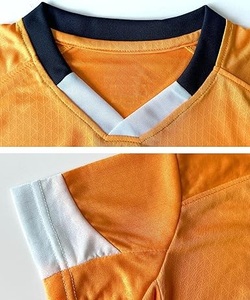 Vêtements de football pour enfants personnalisés en gros, maillots et uniformes de football pour enfants en polyester respirant, uniformes de football pour enfants de qualité supérieure - Product Image 4