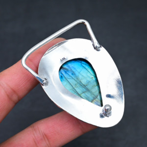 Venta al por mayor de gemas de labradorita azul brillante en forma de cabujón para joyería femenina. - Product Image 2