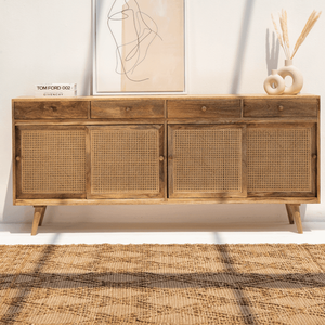 Aparador de Ratán de Cuatro Puertas Vandana Arista Aston para Interiores y Exteriores Modernos y Elegantes - Product Image 4