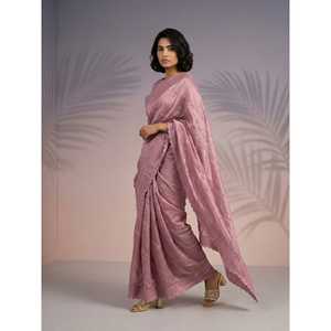 Sari de seda ligero y festivo color Frambuesa Pura con silueta tipo túnica, bordado Leheriya y borde de lentejuelas, y blusa. - Product Image 6