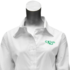 Camisa de Vestir Blanca con Botones The Links, con Logotipo Bordado en Verde Kelly, Ropa Formal y Casual para Hombre, Suministro al por Mayor - Product Image 2