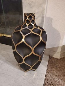 High-End Luxury Modern Wrought Iron <b>Vase</b> Engraving Eco-Friendly Corrosion Resistant Handmade Silver Durable Wide Tabletop <b>Vase</b> - Product Image 1
