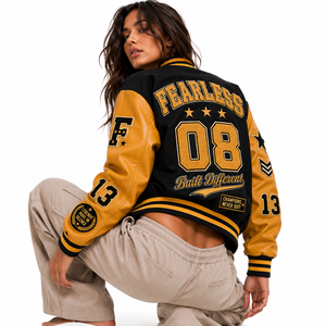 Chaqueta Varsity para Mujer, Personalizada con Parches, Manga de Cuero Sintético, Estilo Y2K, Proveedor Mayorista de Chaquetas de Moda para Mujer - Product Image 3