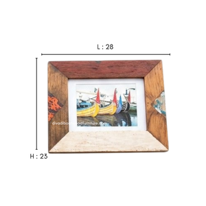 Cadre photo horizontal artisanal et créatif, unique, en bois de bateau recyclé, couleur naturelle, pour décoration murale vintage - Product Image 1