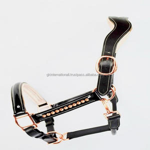 Nouveau licou en or rose en cuir verni en épi complet sur la taille avec matériel réglable en or rose de luxe et chaîne de cristaux bling - Product Image 2