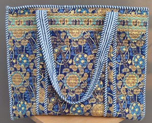 Sacs fourre-tout bohèmes matelassés à motif floral en toile avec chaînes, fermeture éclair bleue et dorée, sacs de plage pour femmes toutes saisons - Product Image 1