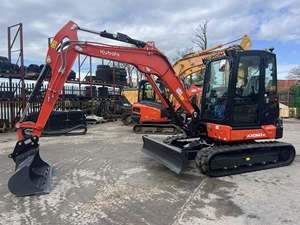 High Quality Used Kubota KX060-5 Mini Excavator 6 Ton Crawler Digger for Sale with low hours - Product Image 4