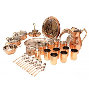 Ensemble complet de vaisselle Kansa en bronze, comprenant des handis, un pichet, des verres et des cuillères, disponible à prix de gros. - Product Image 1