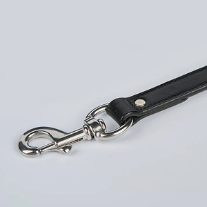 2026 Top Selling High Quality Wholesale Luxury Adjustable And Secure Buckle Custom Design Leather Dog Leash - Product Image 4