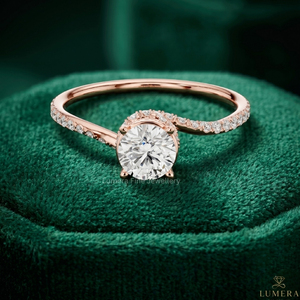 Anillo de Compromiso Solitario con Moissanita Redonda Brillante Certificada por IGI, Oro Rosa de 9KT, 10KT, 14KT, 18KT, Banda Trenzada con Pavé, Joyería Fina - Product Image 1