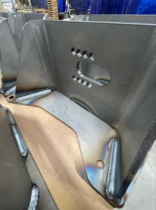 Fabricant indien de pièces métalliques estampées en acier inoxydable de petite taille de la meilleure qualité, fabrication de tôles pliées CNC perforées - Product Image 3