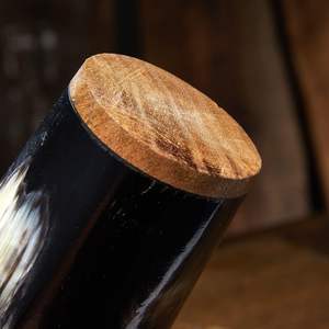 Coupe à bière artisanale en corne de buffle viking écologique, personnalisable avec logo, pour fêtes, en corne indienne polie, idéale pour les boissons courtes - Product Image 4