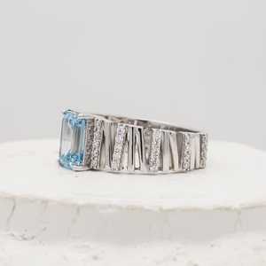 Anillo de Moissanita Azul Intenso con Corte Esmeralda y Diseño Zig Zag para Mujer, Plata 925 Original, Regalo de Aniversario para Amigas - Product Image 2