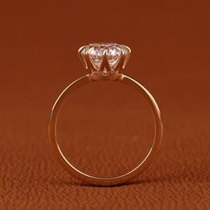 Anillo de Compromiso de Oro de 14k con Diamante Cultivado en Laboratorio de Forma Redonda, Claridad VVS2/VS1, Corte Brillante Redondo, Certificado IGI - Product Image 4