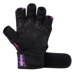 Gants de fitness pour hommes avec protection du poignet, rembourrés, demi-doigts, conception respirante, renforcés, personnalisables avec logo - Product Image 3