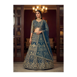 Lehenga con Lentejuelas de Red de Mariposa y Bordado con Cordón, Traje Étnico Festivo de Diseño para Bodas y Fiestas Indias - Product Image 1
