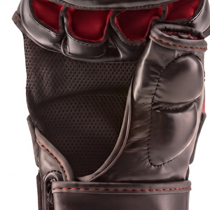 ถุงมือชกมวย MMA หนัง PU สีดำแดง QST แบบครึ่งนิ้ว สายรัดข้อมือแบบ Hook and Loop กันลื่น ระบายอากาศได้ดี เหมาะสำหรับการฝึกซ้อมทั้งชายและหญิง - Product Image 6