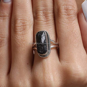 Bague classique en argent sterling 925 plaqué rhodium avec tourmaline noire véritable, faite à la main, cadeau de mariage pour elle - Product Image 5