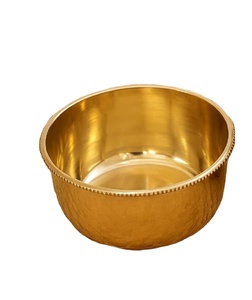 Bol de service en laiton poli artisanal - Design moderne, léger et durable, compatible lave-vaisselle et micro-ondes, pour la décoration de la maison et de la cuisine - Product Image 1