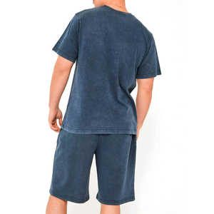 Ensemble deux pièces homme été style streetwear décontracté avec logo imprimé personnalisé, t-shirt et short respirants effet délavé - Product Image 4
