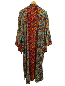Kimono de Lujo con Parches de Seda, Túnica Larga para Dormir o como Cubre Bikini, Kimono Hecho a Mano con Sari de Seda Reciclada Vintage de la India - Product Image 5
