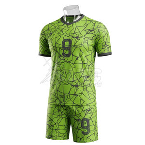 ชุดกีฬาฟุตบอลสำหรับฝึกซ้อม คลับสปอร์ตแวร์ พิมพ์ลายเสื้อและกางเกงขาสั้น ไซส์ใหญ่สำหรับผู้ใหญ่ ระบายอากาศได้ดี ซับเหงื่อ เหมาะสำหรับการฝึกซ้อม MOQ ต่ำ - Product Image 2