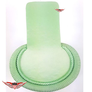 Epaulettes de Seda Verde Claro de Alta Calidad Personalizables con Hilo de Oro y Flecos de Mylar para Uniformes - Product Image 1