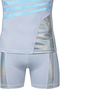 Uniformes de porristas personalizados con pantalones cortos, conjuntos sublimados para equipos de chicas, ropa profesional para presentaciones de baile y animación. - Product Image 2